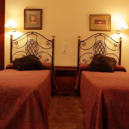 Hotel Los Arcos Villafranca del Cid Luaran gambar