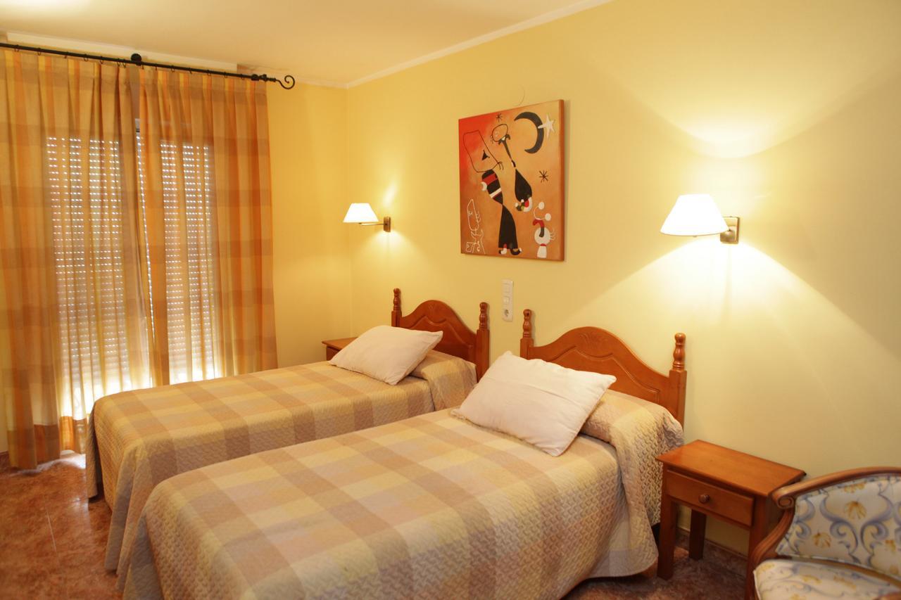 Hotel Los Arcos Villafranca del Cid Luaran gambar